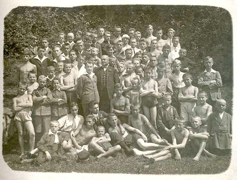 Summer camp in Petlikowice, near Buczacz, 1926