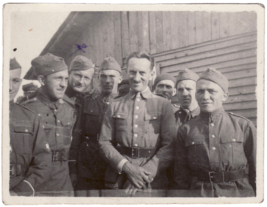 Ryszard Siwiec (third from the left) in the army